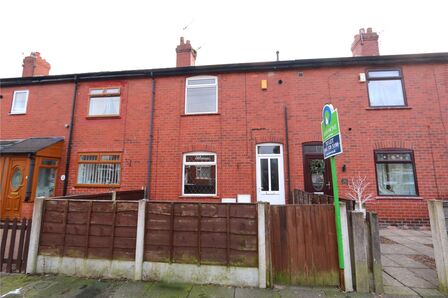 2 bedroom Mid Terrace House to rent