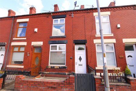 2 bedroom Mid Terrace House for sale