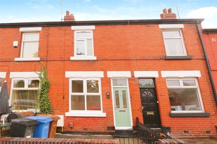 2 bedroom Mid Terrace House for sale