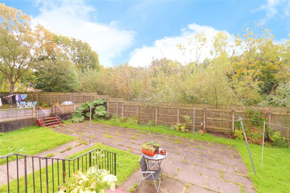 Main image of 2 bedroom  Flat for sale, Edale Avenue, Denton, Greater Manchester, M34