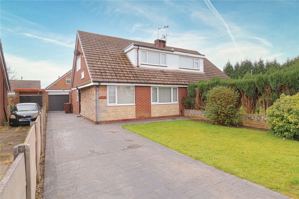 4 bedroom Semi Detached Bungalow for sale