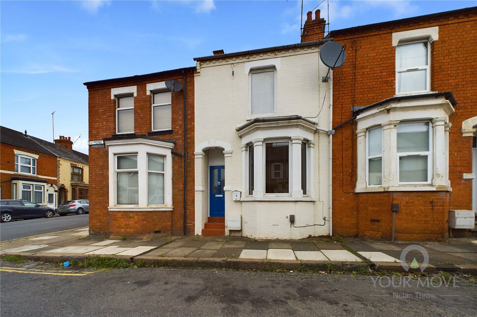 3 bedroom Mid Terrace House for sale