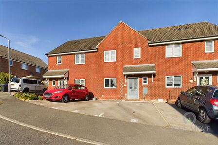 2 bedroom Mid Terrace House for sale