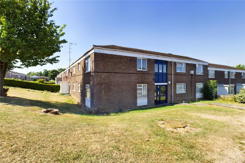 Main image of 2 bedroom  Flat for sale, Jervis Close, Daventry, Northamptonshire, NN11