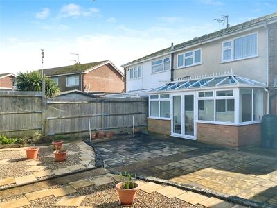 Drake Avenue, 3 bedroom Semi Detached House for sale, £338,000