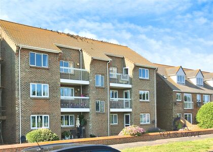 Royal Sovereign View, 2 bedroom  Flat for sale, £299,950