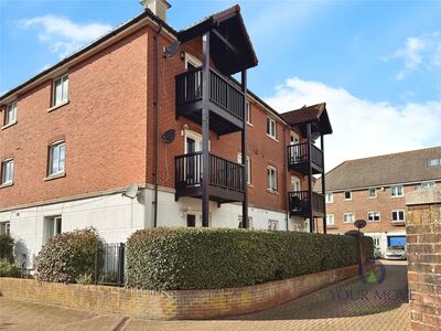 Santa Cruz Drive, 3 bedroom  Flat for sale, £240,000