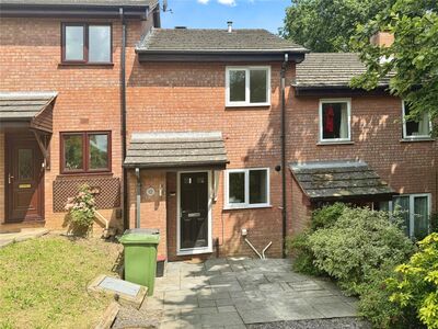 Linnet Close, 2 bedroom Mid Terrace House for sale, £250,000
