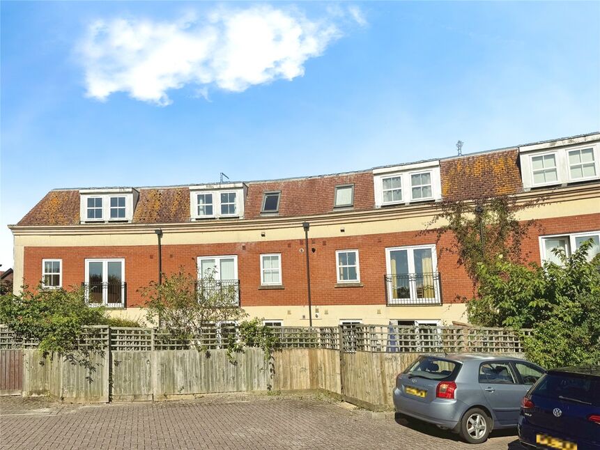 Main image of 2 bedroom  Flat for sale, Cranford Avenue, Exmouth, Devon, EX8