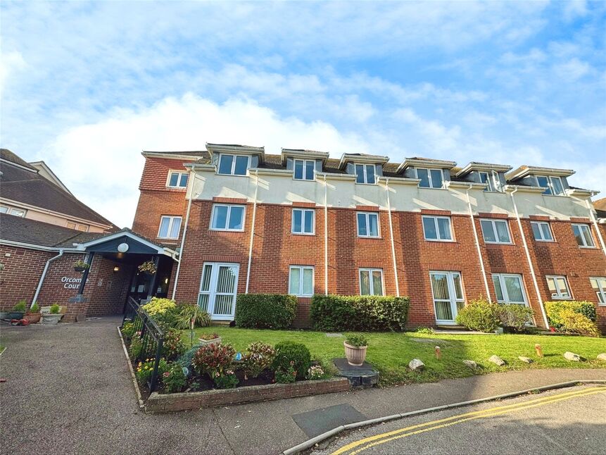 Main image of 1 bedroom  Flat for sale, Littleham Road, Exmouth, Devon, EX8