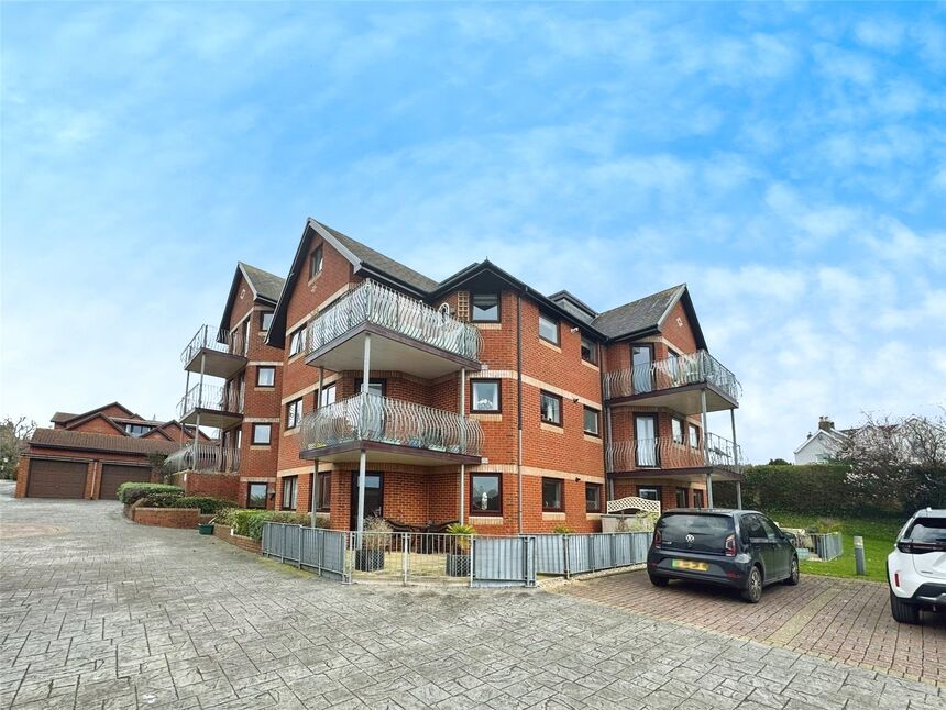 Main image of 1 bedroom  Flat for sale, Raddenstile Lane, Exmouth, Devon, EX8