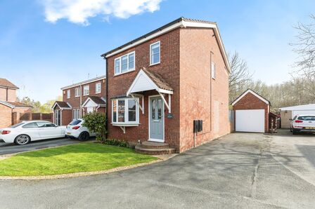 Mayfield, 3 bedroom Detached House for sale, £225,000