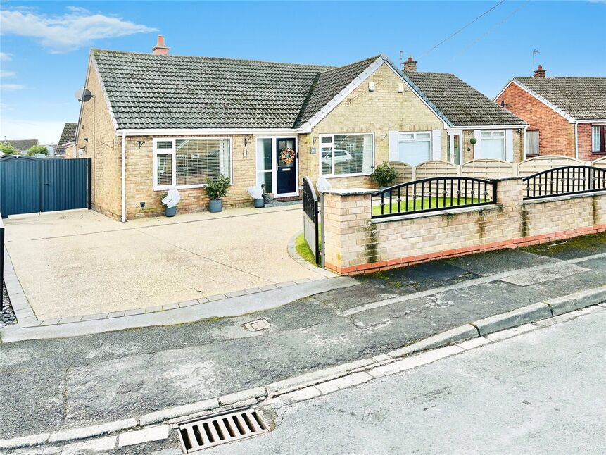 Main image of 2 bedroom Semi Detached Bungalow for sale, Thorntree Close, Goole, East  Yorkshire, DN14