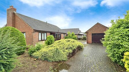 Lidgate, 3 bedroom Detached Bungalow for sale, £265,000