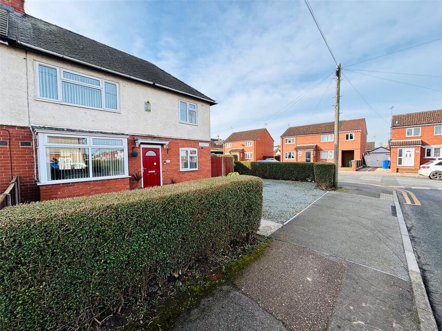 Main image of 2 bedroom End Terrace House for sale, Broadway, Goole, DN14