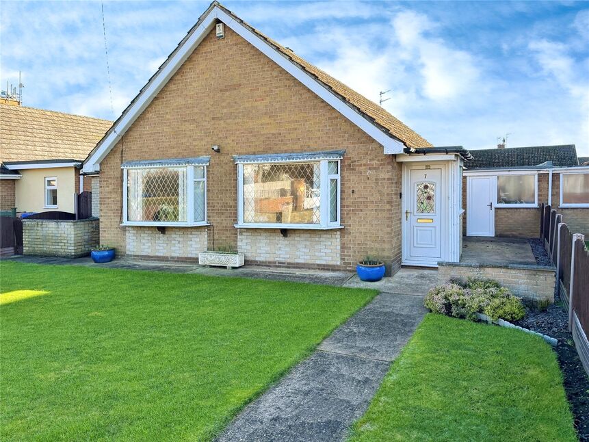 Main image of 3 bedroom Detached Bungalow for sale, Hull Road, Howden, Goole, DN14