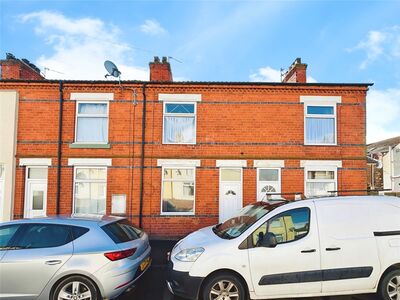 Kingston Street, 2 bedroom Mid Terrace House for sale, £95,000