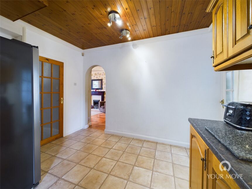 Kitchen / Breakfast Room