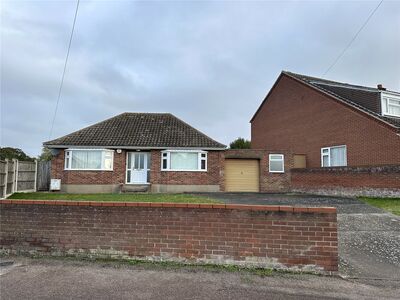 Sun Lane, 2 bedroom Detached Bungalow to rent, £995 pcm