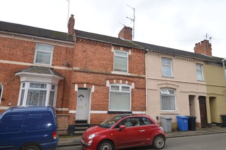 Tresham Street, 2 bedroom Mid Terrace House to rent, £900 pcm