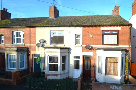 3 bedroom Mid Terrace House to rent