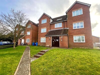 Thirlmere Close, 2 bedroom  Flat to rent, £875 pcm