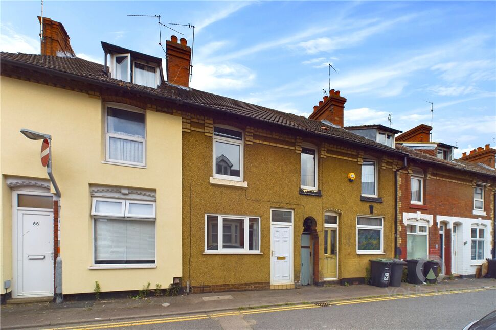 2 bedroom Mid Terrace House for sale