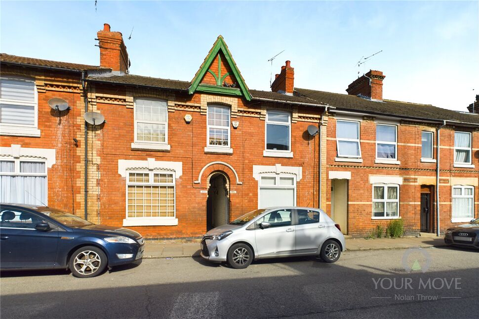 2 bedroom Mid Terrace House for sale