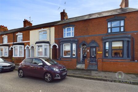 Oakley Road, 3 bedroom Mid Terrace House for sale, £215,000