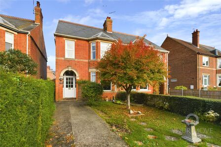 Huntingdon Road, 3 bedroom Semi Detached House for sale, £325,000