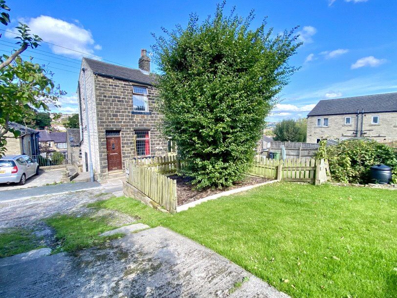 Main image of 2 bedroom End Terrace House for sale, Prospect Street, Keighley, West Yorkshire, BD22