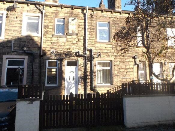 Main image of 2 bedroom Mid Terrace Flat for sale, Ashfield Terrace, Bingley, West Yorkshire, BD16