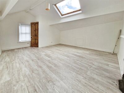 2 bedroom  Flat to rent