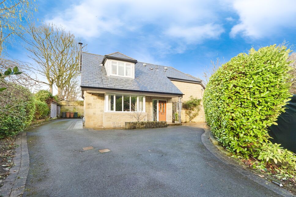 Main image of 4 bedroom Detached House for sale, Gilstead Lane, Bingley, West Yorkshire, BD16