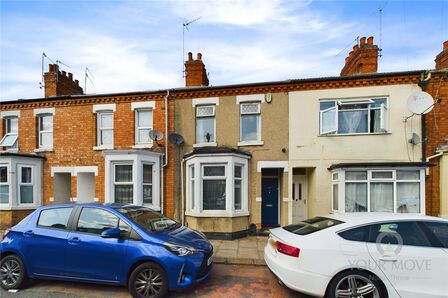 2 bedroom Mid Terrace House for sale