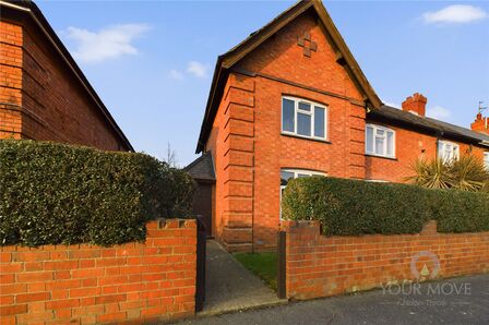 Queensland Gardens, 2 bedroom End Terrace House to rent, £1,150 pcm