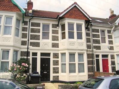 Hinton Road, 1 bedroom  Flat to rent, £895 pcm