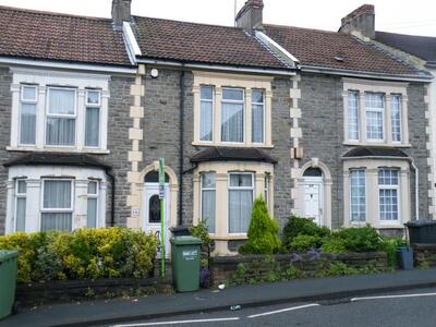 Soundwell Road, 2 bedroom Mid Terrace House to rent, £1,250 pcm