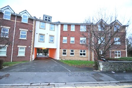 Wick Road, 2 bedroom  Flat to rent, £1,150 pcm