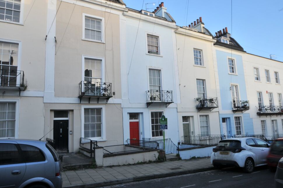 Main image of 1 bedroom  Flat to rent, Southleigh Road, Clifton, Bristol, BS8