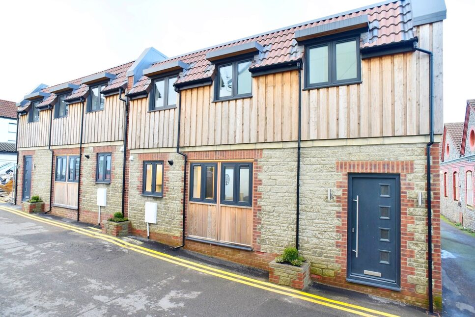 Main image of 2 bedroom Semi Detached House for sale, Wathen Street, Staple Hill, Gloucestershire, BS16