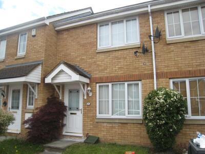 2 bedroom Mid Terrace House to rent