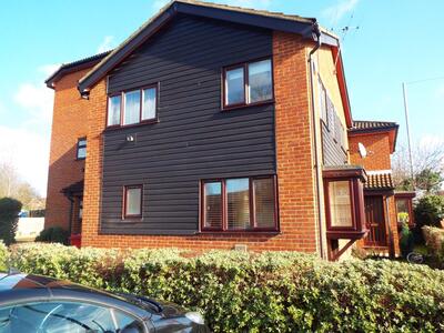 Mountbatten Close,  Flat to rent, £1,050 pcm