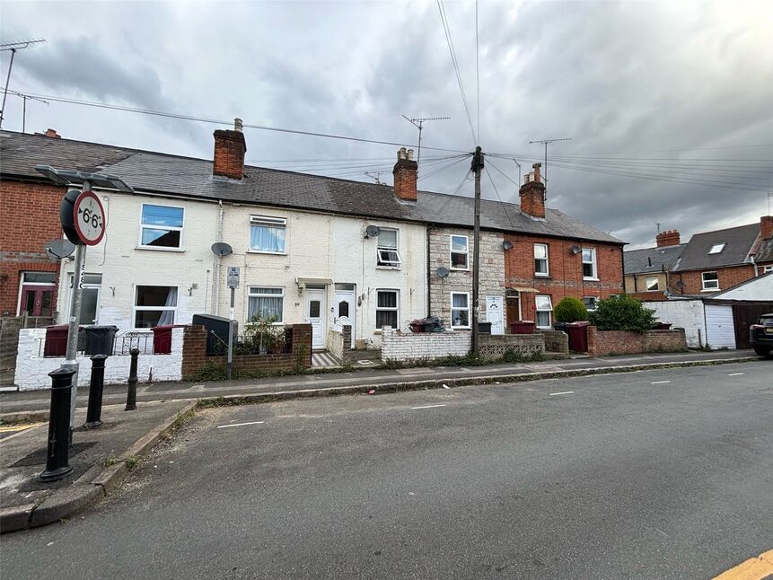 Main image of 3 bedroom Mid Terrace House for sale, Amity Street, Reading, Berkshire, RG1