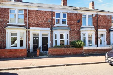 Brighton Road, 2 bedroom Mid Terrace House for sale, £126,000