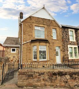 Long Bank, 3 bedroom End Terrace House for sale, £250,000
