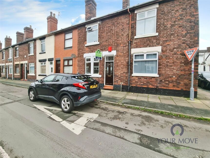 3 bedroom Mid Terrace House to rent