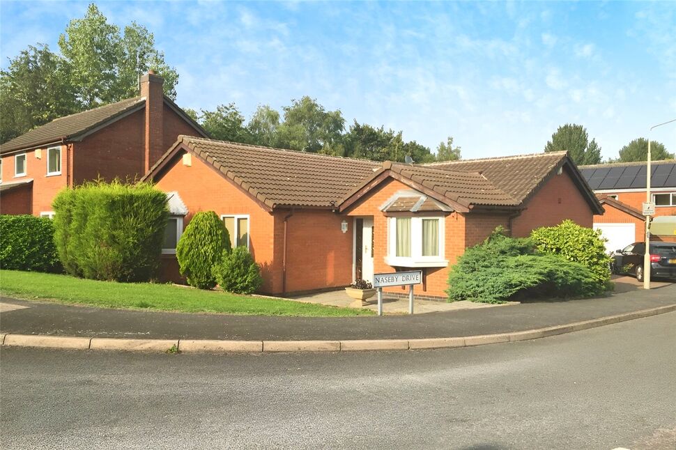 Main image of 3 bedroom Detached House to rent, Pitsford Drive, Loughborough, Leicestershire, LE11