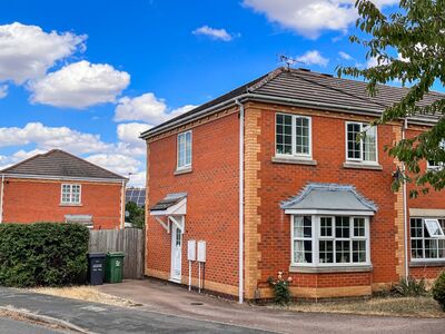 Bainbridge Road, 3 bedroom Semi Detached House to rent, £1,000 pcm