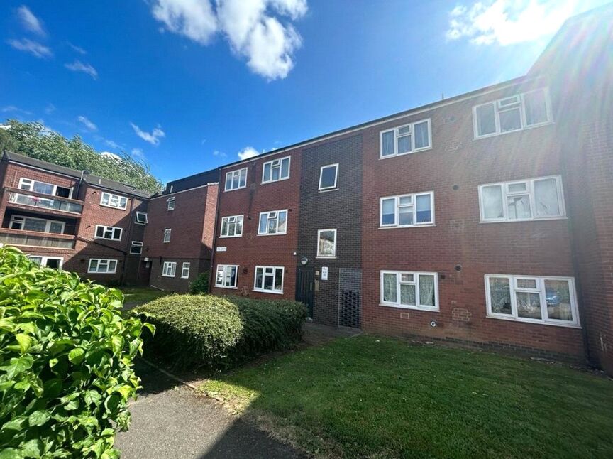 Main image of 2 bedroom  Flat for sale, Peel Drive, Loughborough, Leicestershire, LE11